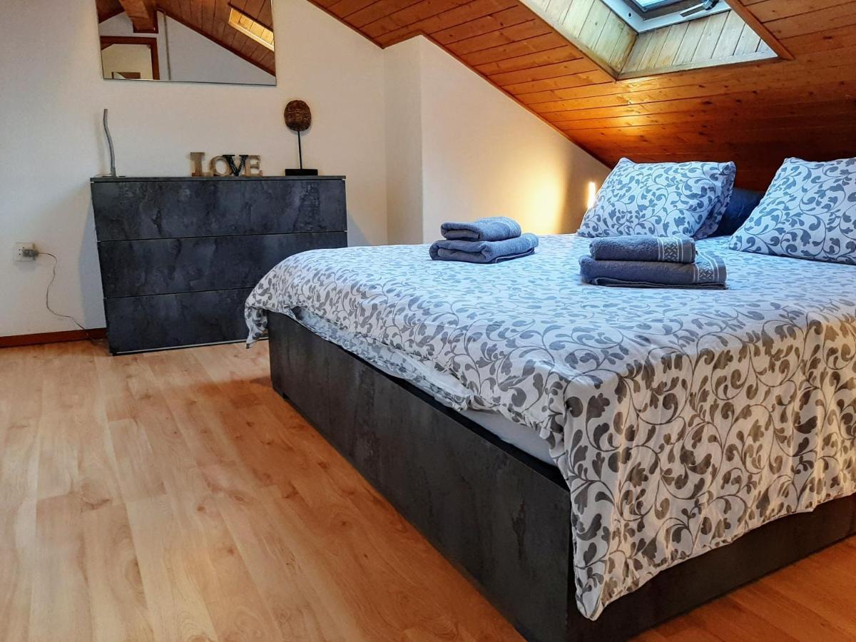 Holidays Homes Il Folletto Quartino Екстер'єр фото
