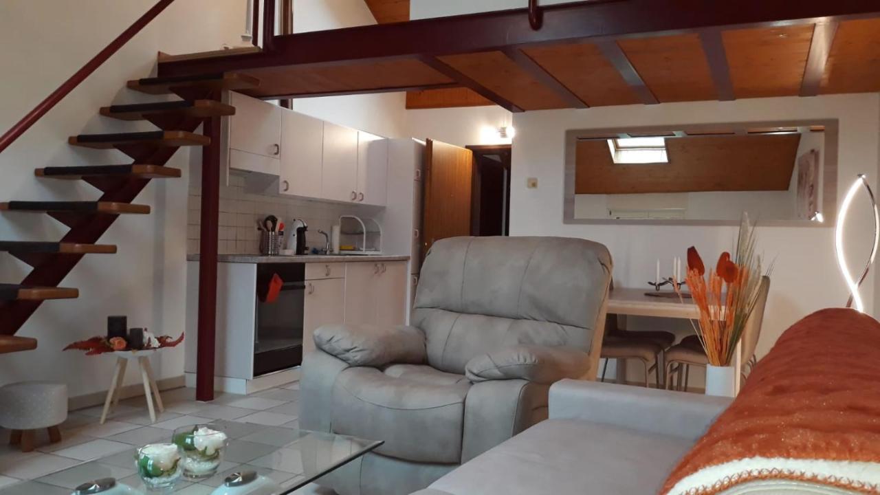 Holidays Homes Il Folletto Quartino Екстер'єр фото