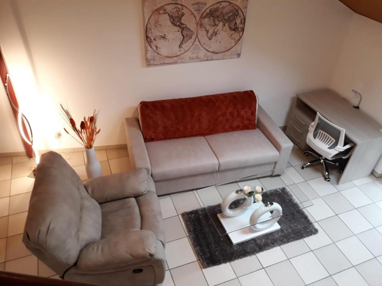 Holidays Homes Il Folletto Quartino Екстер'єр фото