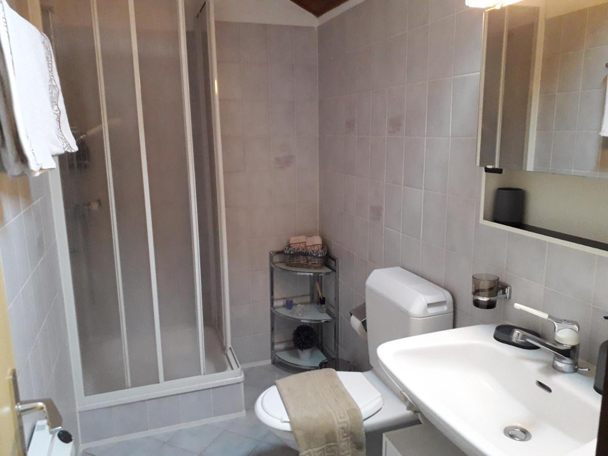 Holidays Homes Il Folletto Quartino Екстер'єр фото
