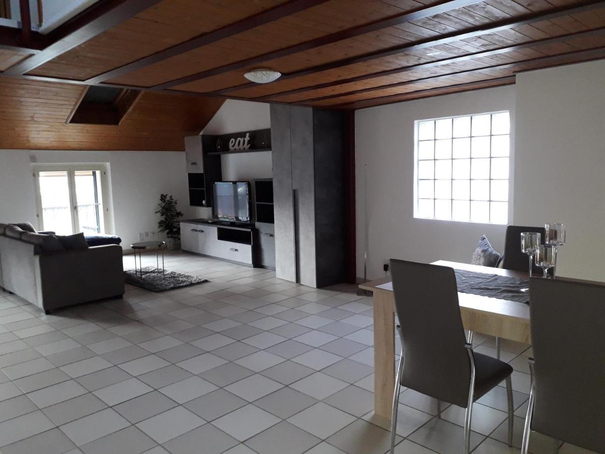 Holidays Homes Il Folletto Quartino Екстер'єр фото